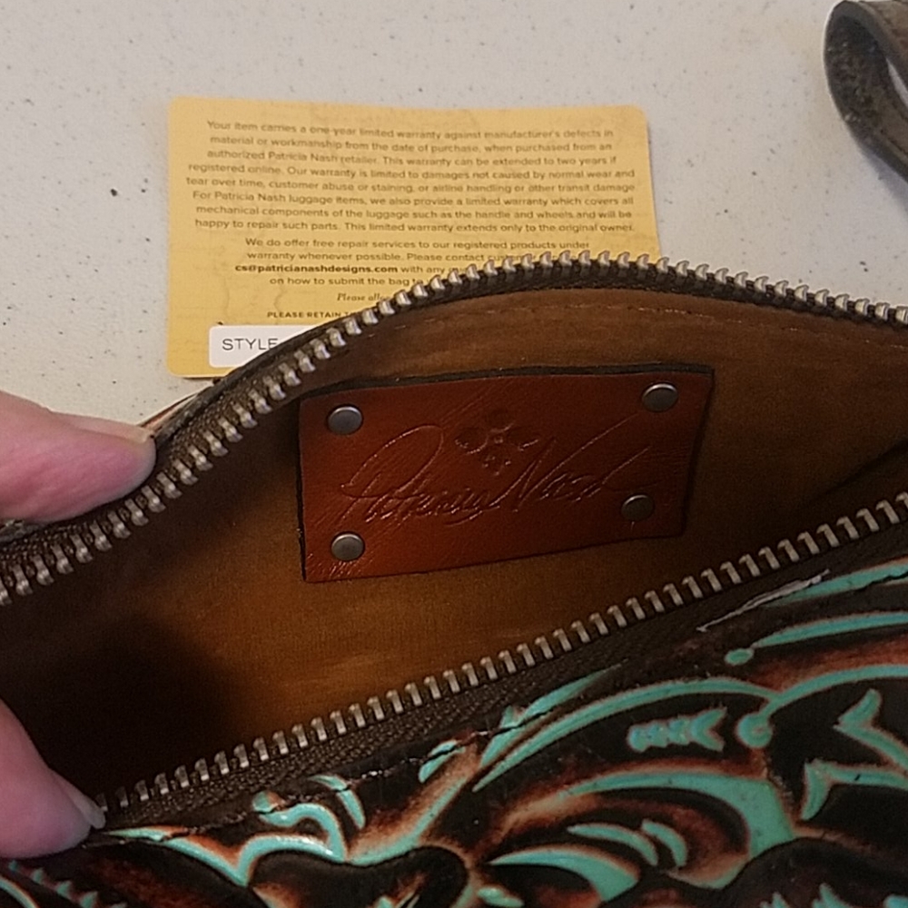 Patricia Nash isla tooled turquoise NWT - Picture 5 of 8